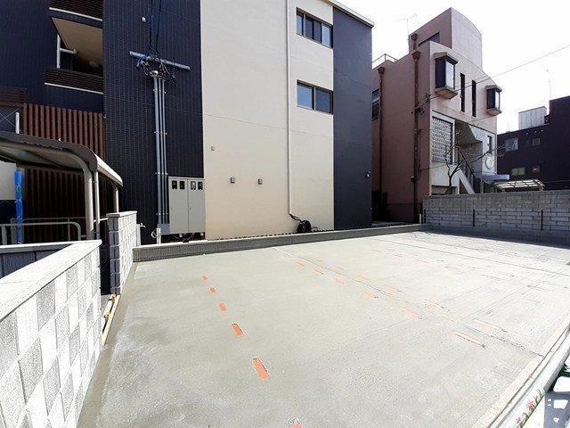 柏葉館の駐車場