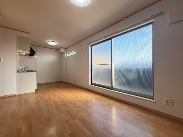 アーバン新家の居間・リビング