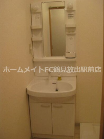 東大阪市長田西５丁目の賃貸マンションの独立洗面台