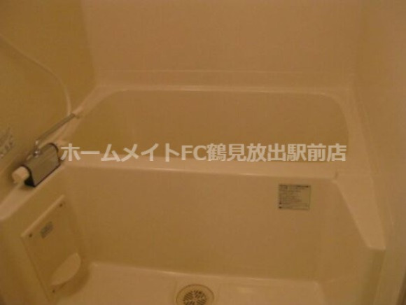 東大阪市長田西５丁目の賃貸マンションの浴室