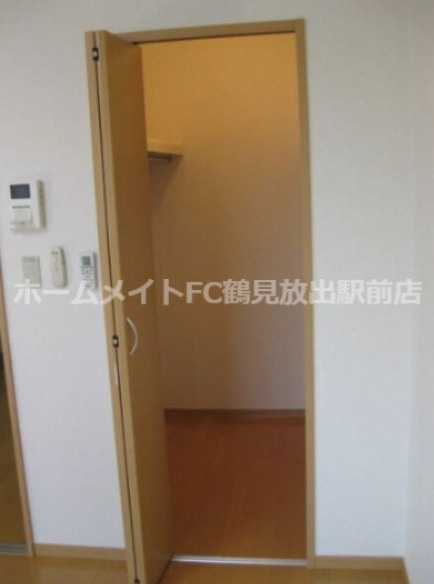 東大阪市長田西５丁目の賃貸マンションの収納