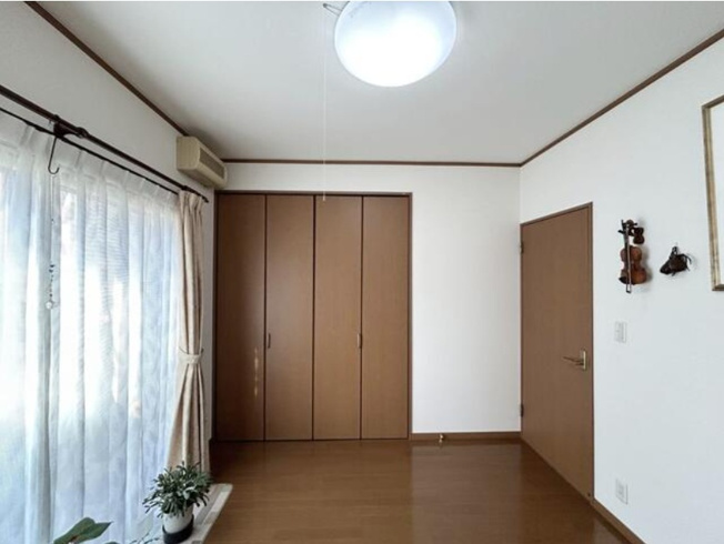 【洋室】 | インテリアに統一感をうみやすいフローリングのプラン！