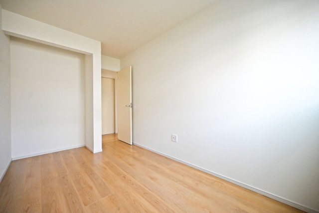 テラシエ大庄中通１丁目新築一戸建て│4LDK+駐車駐輪の洋室|-洋室5帖(2F)-