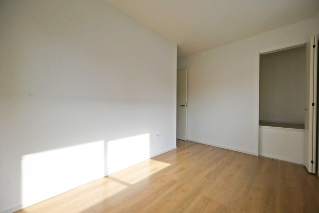 テラシエ大庄中通１丁目新築一戸建て│4LDK+駐車駐輪の洋室|-洋室5.5帖(2F)-