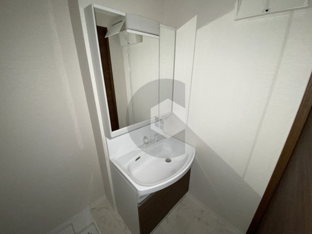 セレニティ柏田本町の独立洗面台