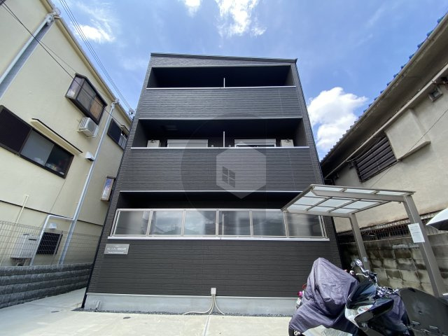 セレニティ柏田本町の外観