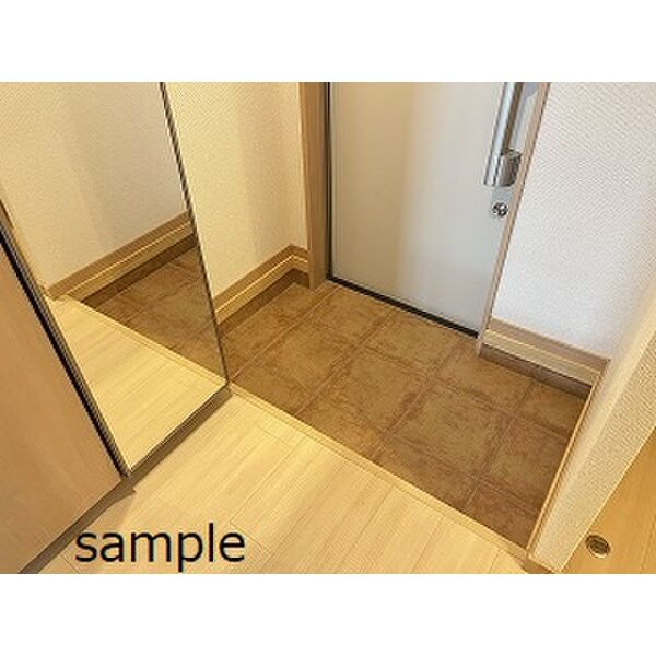 Clair　Lapain　岡崎市蓑川町の玄関|同型イメージ