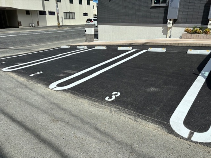 グランデシェチオⅡの駐車場|駐車スペースもあります