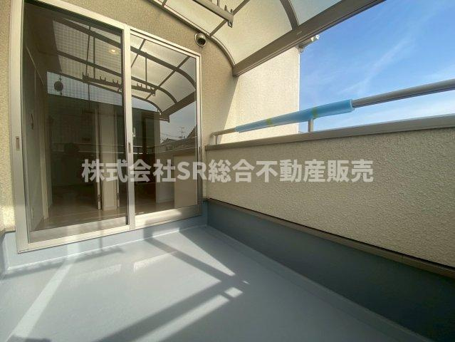 新庄1丁目中古戸建のバルコニー|陽当たり良好のバルコニーで洗濯物が乾きやすいです！