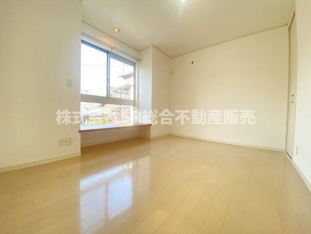 新庄1丁目中古戸建の子供部屋|お子さんのいるうちは子供部屋に使ってはいかがでしょうか