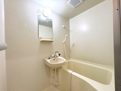 【浴室】 | エムケーレジデンス