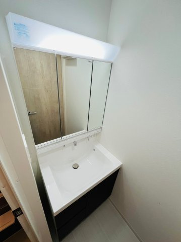 仲介手数料0円！！BPRレジデンス丸の内の洗面所