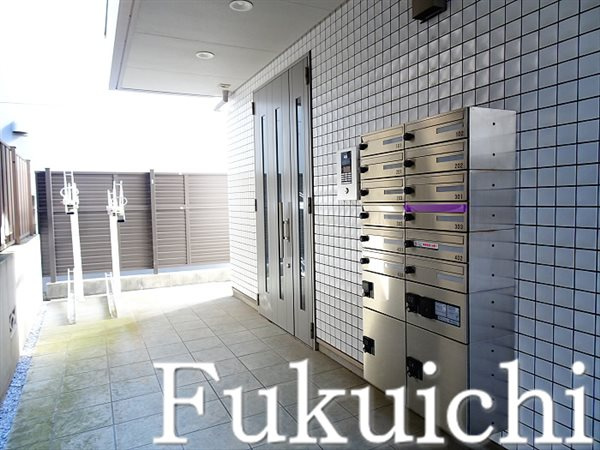 ラシーネ武蔵小山のエントランス