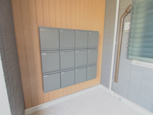 リベラのその他