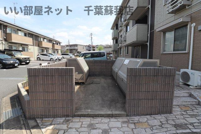 PARK HILLS MIYAKO Eのその他共用部分|ゴミストッカー