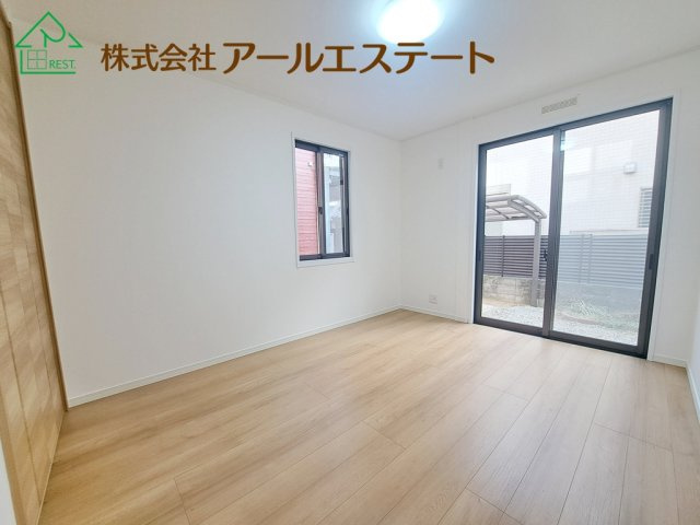 姫路市東雲町5丁目　　JR「姫路駅」徒歩20分の洋室