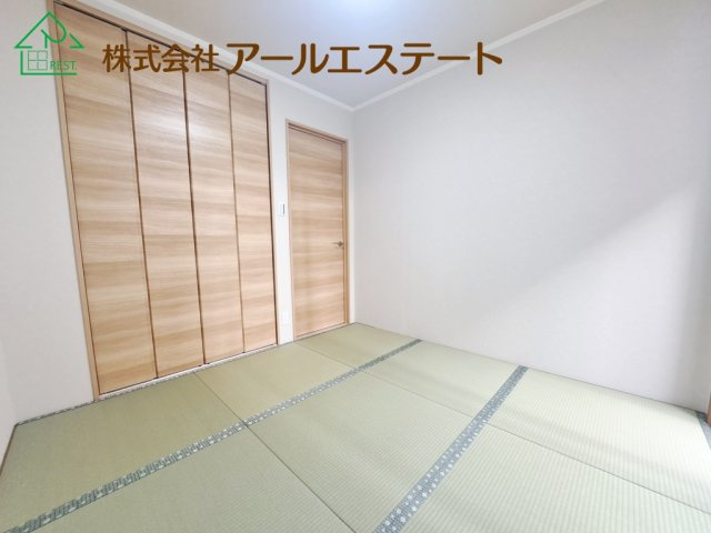 姫路市東雲町5丁目　　JR「姫路駅」徒歩20分の和室