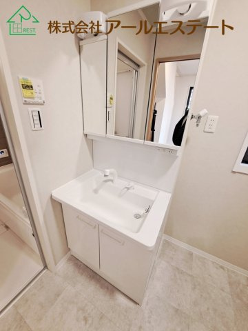 姫路市東雲町5丁目　　JR「姫路駅」徒歩20分の独立洗面台
