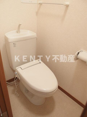 【トイレ】 | ウエストコート西山 | 落ち着いた色調のトイレです