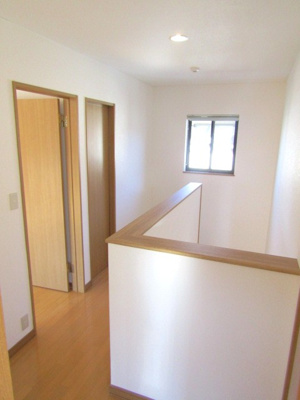 【内装】 | 【再生住宅】南アルプス市鏡中條 | 内装は落ち着いています