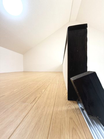 グリーンコーポの収納|3.0帖のロフト