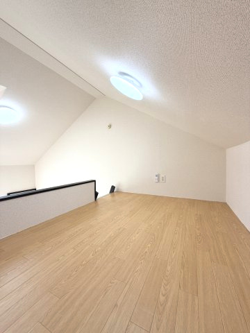 グリーンコーポの収納|3.0帖のロフト