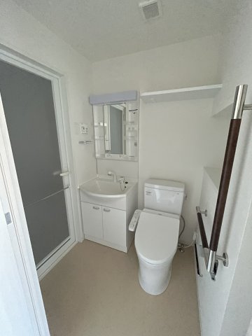 SAKURA AXIS NAKAITABASHIのトイレ|502号室参考写真です（PURE WHITE)