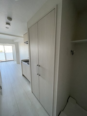 SAKURA AXIS NAKAITABASHIの居間・リビング|502号室参考写真です（PURE WHITE)