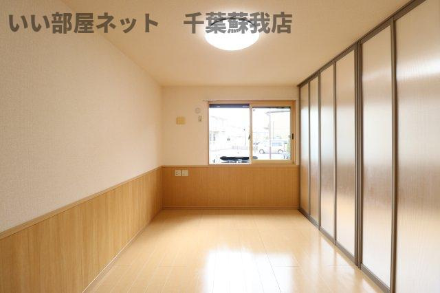 バニュルスⅡの洋室|明るい洋室です