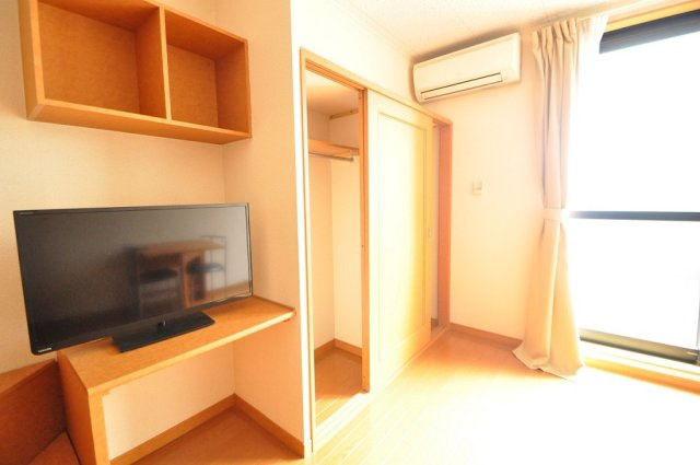 レオパレス油田の居間・リビング