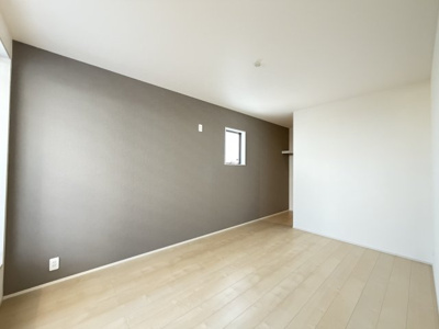 【洋室】 | うるま市田場（全4棟） | 4号棟　洋室6.7帖＋大型WIC付き♪