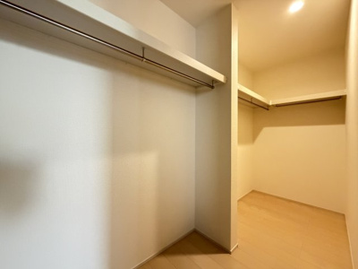 【収納】 | うるま市田場（全4棟） | 4号棟　洋室6.7帖＋大型WIC付き♪