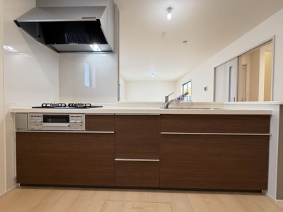 【キッチン】 | うるま市田場（全4棟） | 4号棟　使いやすいシステムキッチン♪