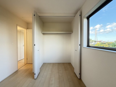 【収納】 | うるま市田場（全4棟） | 4号棟　洋室5帖＋CL付き♪