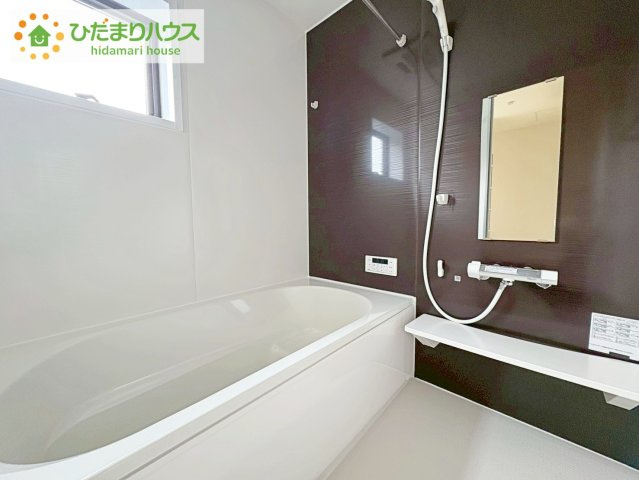 ひたちなか田彦10期　新築戸建　1号棟の浴室|浴室には手すりが付いているので、ご年配の方にも安心です☆彡