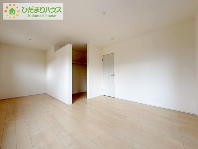 ひたちなか田彦10期　新築戸建　1号棟の寝室|大きなベッドを置いても余裕の広さの主寝室♪♪