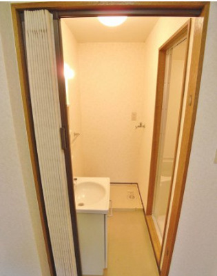 【洗面所】 | ザ・ステイツ野火止 | コンパクトで使いやすい洗面所