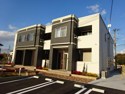 【駐車場】 | シルフィード三木 | 外観写真（昼）