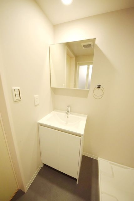 KAHALE東大宮の洗面所