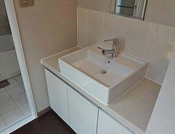 コンフォリア本所吾妻橋の洗面所