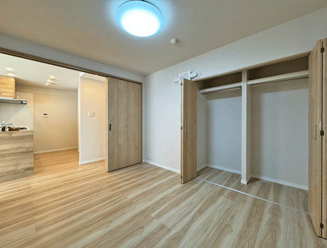 グラン・コート若林の洋室