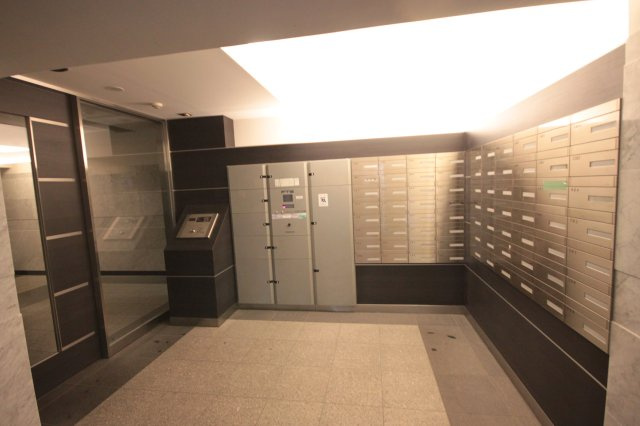 【エントランス】