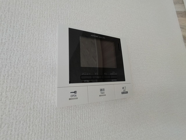 神戸市須磨区高倉町１丁目のアパートのセキュリティ|TV付インターフォン