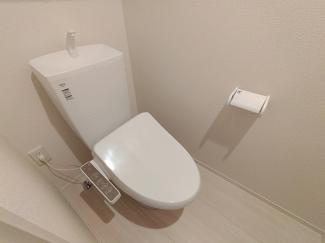 神戸市須磨区高倉町１丁目のアパートのトイレ