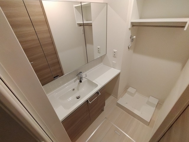 神戸市須磨区高倉町１丁目のアパートの洗面所