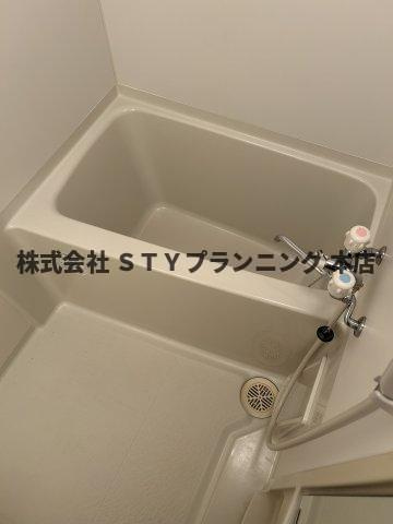 仲介手数料０円！アルバ大須の浴室