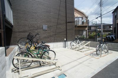 リブリ・リオーラの設備