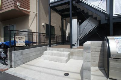 リブリ・リオーラのその他