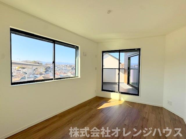 【子供部屋】 | 座間市南栗原三丁目　新築分譲住宅　全1棟 | 毎日使う場所だからこそシンプルに設計されております。心地良い空間演出は自分にとって、家族にとって、一番の快適さをもたらし、多彩なオンリーワンの使用方法をお楽しみください。