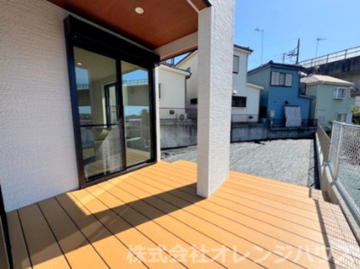 【庭】 | 座間市南栗原三丁目　新築分譲住宅　全1棟 | 大きく確保された陽当たりの良いお庭スペース。ガーデニングやお庭でのランチなど楽しめそうです。